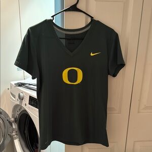 🌻3 for $18 Oregon Ducks Women’s Medium V-Neck Dri-Fit